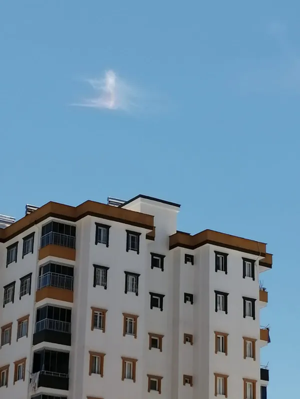 adana-kozanda-gokyuzunde-nadir-rastlanan-ates-gokkusagi-goruldu-1620974127554.jpg Adana Kozan'da gökyüzünde nadir rastlanan 'Ateş gökkuşağı' görüldü-4