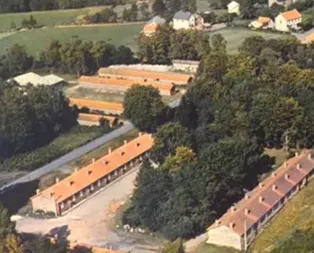 Fransa askeri üssünü PKKya bıraktı!