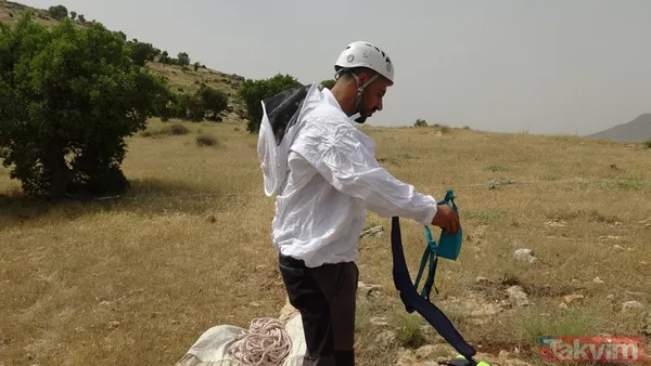 Babasından öğrendi! 150 metre yükseklikteki kayalardan topladığı balı 1000 TL'ye satıyor - 6