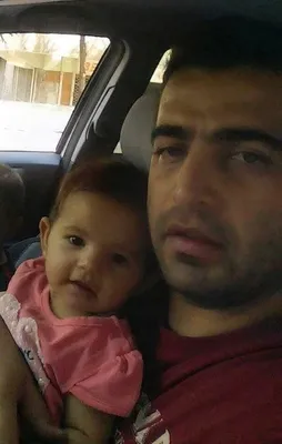 Oğluyla birlikte arkadaşlarıyla vedalaşırken şehit oldu