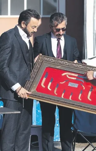 Bir Zamanlar Çukurova'nın Fekeli'si Kerem Alışık'a büyük jest