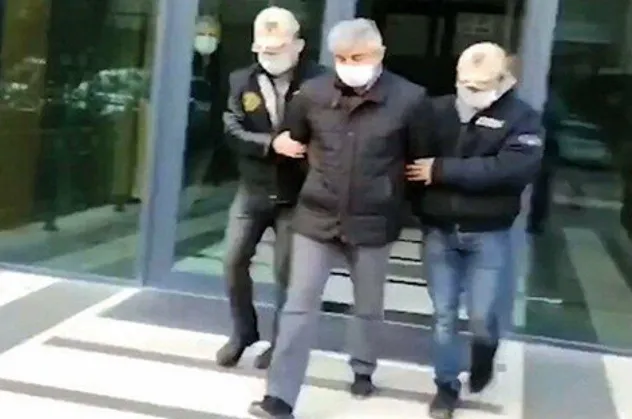 Alparslan Kuytul'un yeğeni olan FETÖ'nün "jandarma mahrem imamı" Hakan Kuytul'a hapis cezası
