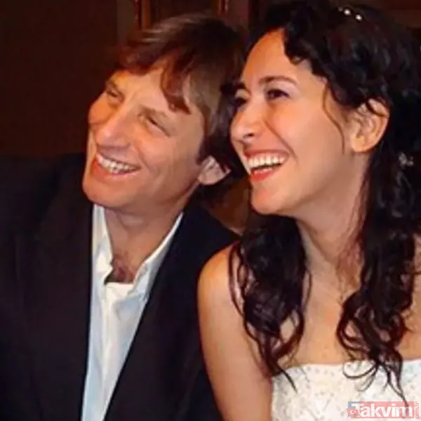 Hülya Avşar’dan yorum gecikmedi! Feraye Tanyolaç ile Kaya Çilingiroğlu oğullarının mezuniyetinde bir araya geldi! Hüseyin Kaya'nın son hali... - 4