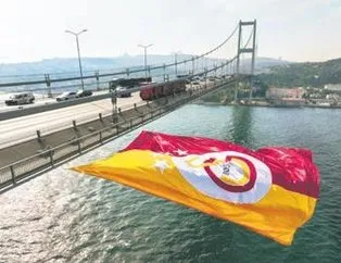 G.Saray’ın bayrağı boğazda dalgalandı