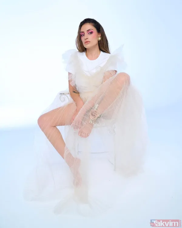 Ünlü Şarkıcı Hakkında En Çok İse "Dilan Çıtak Tatlıses'in Annesi Kim?" Sorusunun Yanıtı Aratıldı. Çıtak'ın Annesini Görenler İse Dönüp Bir Daha Baktı.