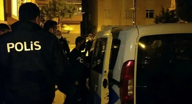 SON DAKİKA: Pencereden polislere fırlattığı halı içerisinde uyuşturucu çıktı! Polis tarafından yakalandılar-3