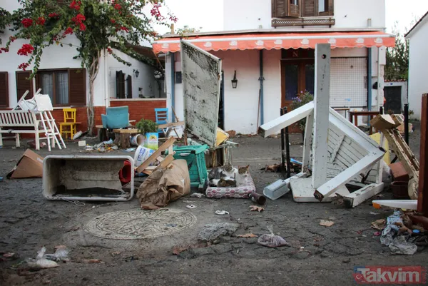 İzmir Seferihisar'da meydana gelen depremin yarattığı yıkım sabah havadan görüntülendi - 48