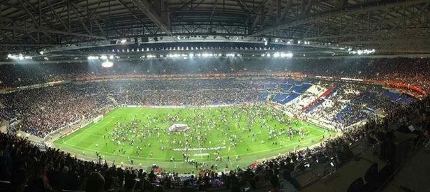 UEFA'dan Beşiktaş'a ağır ceza