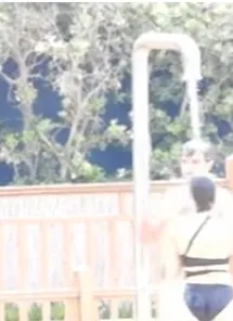 Defne Samyeli'nin kızı Deren Talu bikinili kareleriyle ortalığı kasıp kavurmuştu! Bu kez sevgilisi ile aşka geldi Baran Tınaz ile plajda... - 11