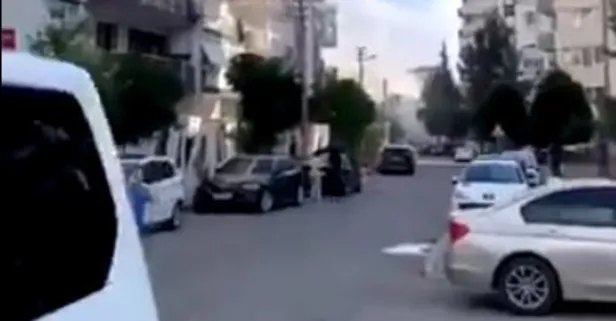 İzmir'de meydana gelen depremde bir binanın yıkılma anı kameraya yansıdı