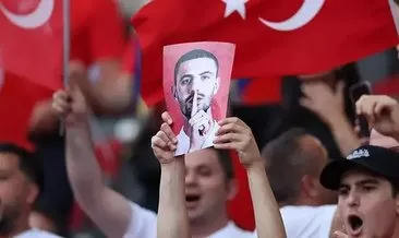 Türkiye - Hollanda maçında Merih Demiral'a büyük destek! UEFA'nın ikiyüzlü kararını böyle protesto ettiler