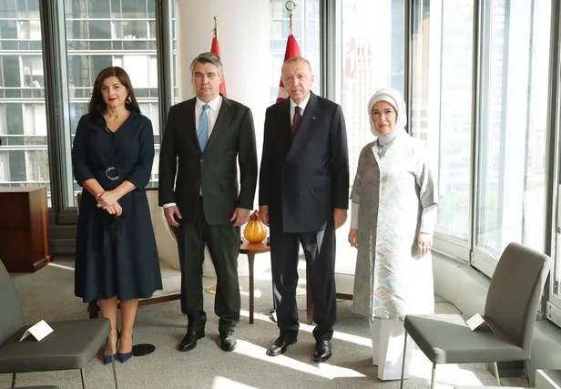 baskan-erdogandan-abdde-diplomasi-trafigi-hirvatistan-cumhurbaskani-milanovic-ile-gorustu-1632241730745.jpeg Başkan Erdoğan'dan ABD'de diplomasi trafiği! Üst üste liderlerle görüştü-3