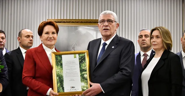 İYİ Parti'de devir teslim! Müsavat Dervişoğlu mazbatasını Meral Akşener'den aldı! Trabzon'da ise toplu istida sonrası yönetim düştü