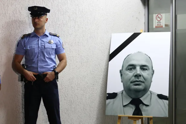 kosova-sirbistan-krizi-yeniden-patlak-verdi-ingiliz-gazetesinden-en-ciddi-gerilim-uyarisi-1695624892270.jpg Kosova-Sırbistan krizi yeniden patlak verdi: İngiliz gazetesinden ‘en ciddi gerilim’ uyarısı-4