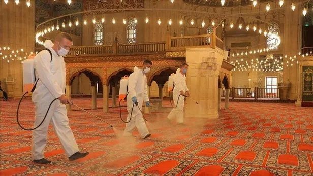 SON DAKİKA: Sokağa çıkma yasağında Cuma namazına gitmek serbest mi yasak mı? Cuma namazı kılınacak mı?-2