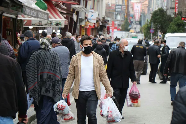 Sağlık Bakanlığı'ndan dikkat çeken koronavirüs tablosu! Tam kapanma işe yaradı mı?-12