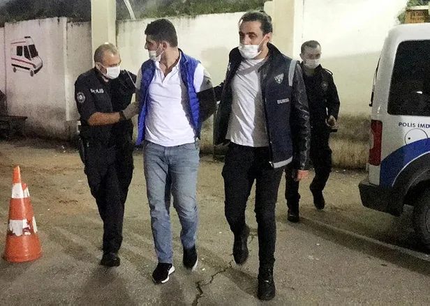 Son dakika: Bursa'da 'dur' ihtarına uymayan şüpheli kaza yaptı: Çantasından 1 kilo metamfetamin çıktı-4
