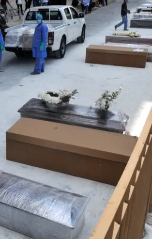 Ekvador'da koronavirüs kabusu sürüyor! Evlerden 700'ü aşkın ceset toplandı!