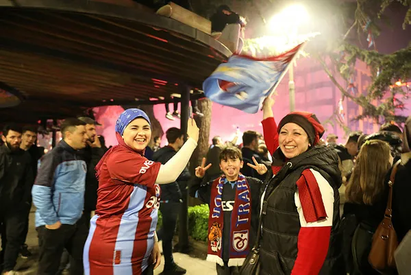 ozel-haber-i-1650796329731.jpg Özel Haber I Trabzon'da şampiyonluk heyecanı! Biletler tükendi-2