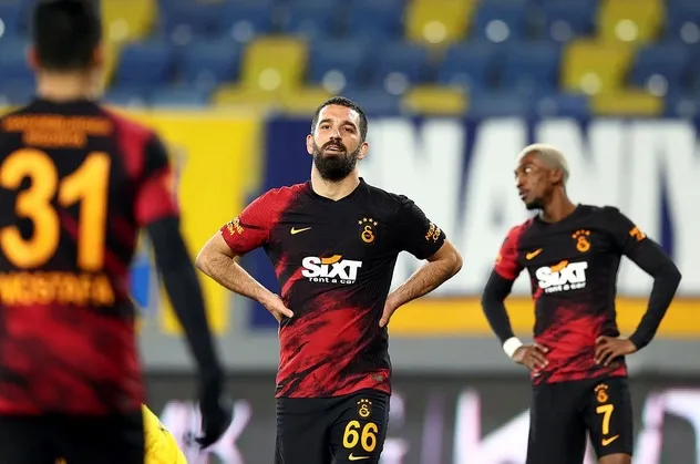 Usta yazardan Fatih Terim'e VAR tepkisi: Herkes maçına göre konuşuyor