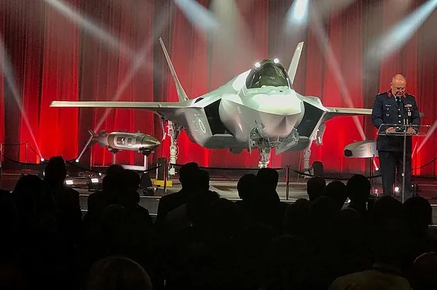 ABD'den skandal F-35 kararı! Pilotların eğitimleri durdurulacak