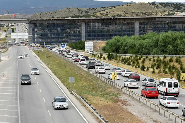 Tatilciler dönüş yolunda! İşte son durum