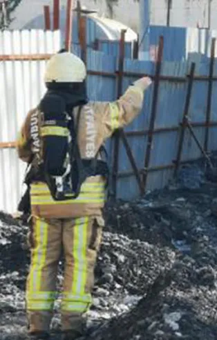 Son dakika... Kadıköy'de doğal gaz paniği