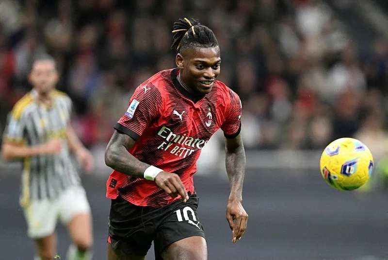 besiktasa-super-yildiz-taraftarlar-cildiracak-1725875048689.jpeg Rafael Leao'nun güncel piyasa değeri 90 milyon euro.