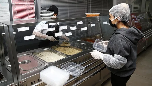 devlet-memurlarinin-2023-yili-yemek-bedelleri-belirlendi-1673073674448.jpeg Devlet memurlarının 2023 yılı yemek bedelleri belirlendi-2