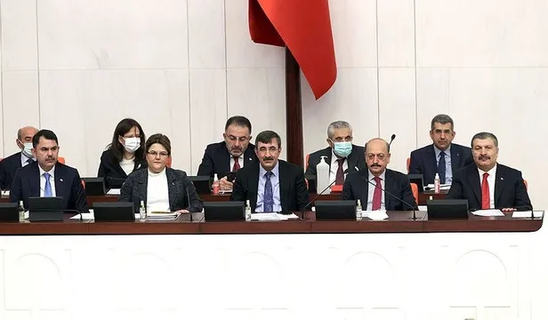 saglik-bakani-fahrettin-koca-turkiyede-ilac-bulamiyoruz-iddialarini-yalanladi-somut-gercek-1639250021990.jpeg Sağlık Bakanı Fahrettin Koca açıkladı: Omicron varyantı Türkiye'de! İşte vakaların olduğu iller-5