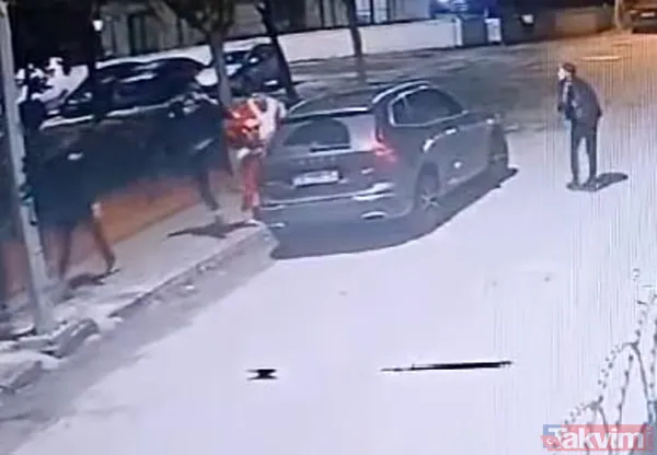 Sakarya'da 1 Kişiyi Öldürüp, 1 Kişiyi Yaralayan Noel Baba Kostümlü Şüpheli Tutuklandı.