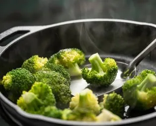 Brokoliyi böyle pişirenlere üzücü haber Meğer herkes yanlış yapıyormuş Tüm