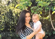 Fahriye Evcenden sonra Hazal Kayadan da sürpriz geldi! İşte ünlüler, anneleri ve çocukları...10 Mayıs 2020