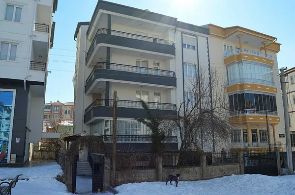 istanbulda-cani-koca-esinin-bogazini-kesti-allah-sifa-versin-kendisini-cok-seviyor-dua-ediyorum-1644761753529.jpg İstanbul'da cani koca eşinin boğazını kesti: Allah şifa versin, kendisini çok seviyor dua ediyorum-6