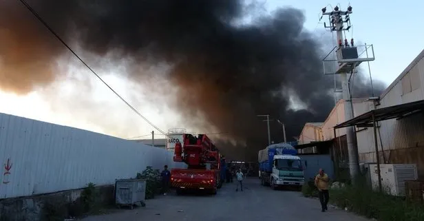 Kocaeli’de geri dönüşüm tesisinde yangın: 2 saatlik çalışma sonrası kontrol altına alındı