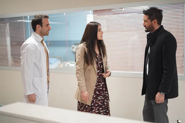 Eşkıya Dünyaya Hükümdar Olmaz'dan Kimse Bilmez'e sürpriz transfer! Doktor Ahmet, Pilot'un başını ağrıtacak!-2