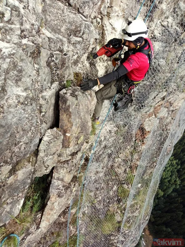 Sümela Manastırı 1 Mayıs'ta tamamen açılıyor! 360 tonluk kaya da sabitlendi - 2