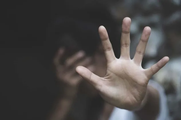 Torununa tecavüz edip hamile bırakan dede 30 yıl hapisle yırtmasın!