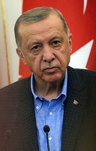 Başkan Erdoğan'dan Ukrayna dönüşü uçakta flaş açıklamalar! Muhalefete Suriye tepkisi: Ne oluyor ne bitiyor haberleri yok