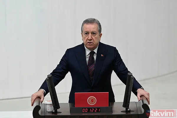 Türkiye Büyük Millet Meclisi'nde yeni dönem başladı! Milletvekilleri yemin ediyor… - 24