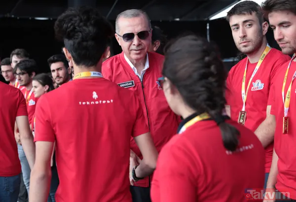 Cumhurbaşkanı Recep Tayyip Erdoğan TEKNOFEST'i ziyaret etti - 22