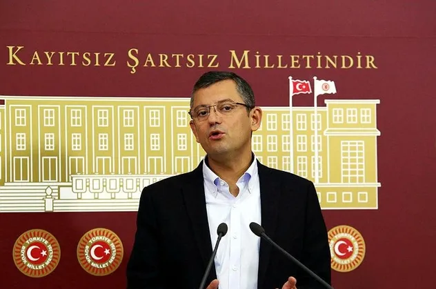 CHP Grup Başkanvekili Özgür Özel'den Çin aşısına destek: Sağlık Bakanı haklı, ben aşıyı yaptıracağım