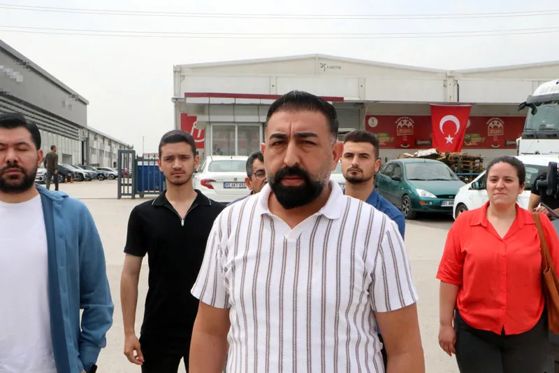 Sıfır otomobilleri sahte plaka ve ruhsatla satıp, parasını zimmetine geçirdi (DHA)