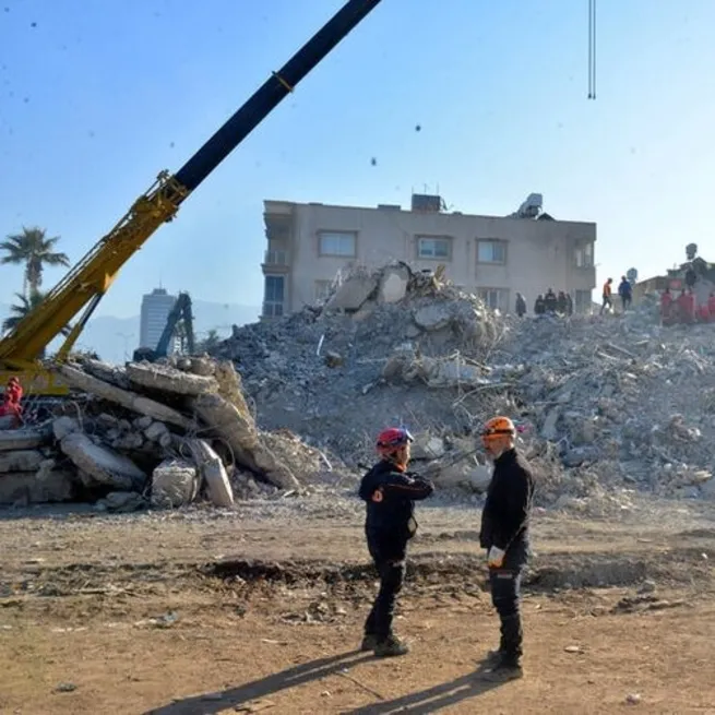 120 kişiye mezar olan Eda Apartmanı! Depremden bir gün önce yıkım kararı alınmış