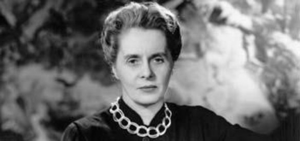 Türk balesinin kurucusu Edris Stannus (Dame Ninette de Valois), İngiltere'de 104 yaşında öldü.