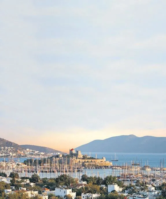 isntabullular-sel-felaketi-ile-bogusurken-ekrem-imamoglu-turkiyeyi-turladi-1657679258786.jpeg İstanbullular sel felaketi ile boğuşurken Ekrem İmamoğlu tatil beldelerini turladı-5