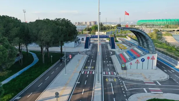 Bursa’da trafik kuralları artık çocuk oyuncağı-6