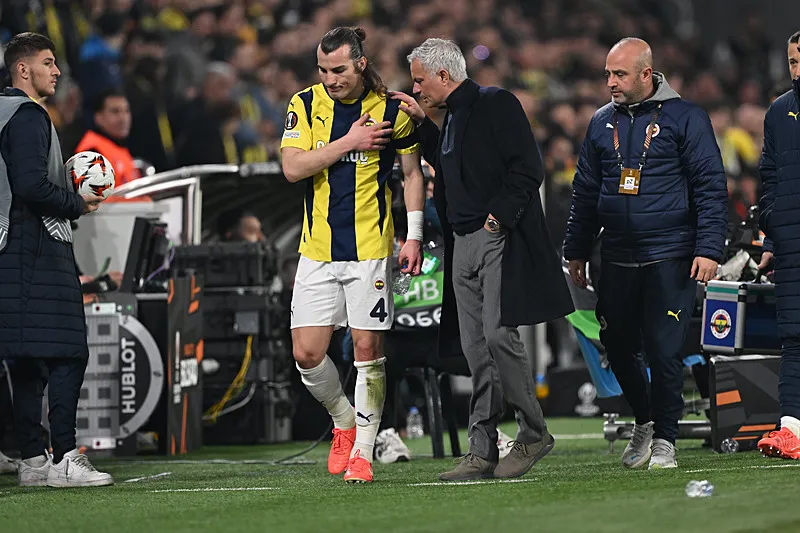 Fenerbahçe'de rota belirlendi! Transfer için adres Premier Lig - 4