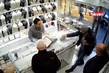 Fatih'te kuyumcu soygunu: O anlar kamerada