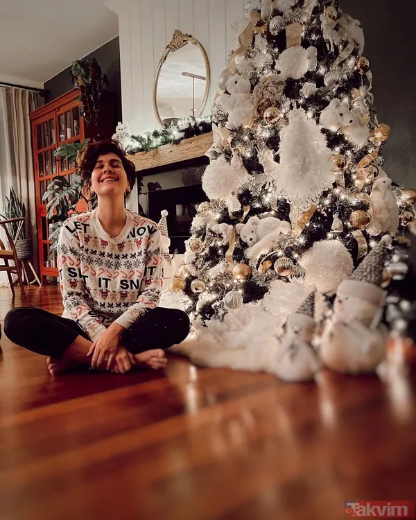 Demet Özdemir eşi Oğuzhan Koç ile zevkle döşedikleri evlerinden paylaştı! Ortalık sallandı! 50 milyon TL'lik eve 3 milyon TL harcamıştı - 42